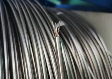 Späteste Unternehmensnachrichten ungefähr Mineralisolierte Kabel - Kupferkern mit Mineralisolierung und Metallhülle wie Kupfer usw.